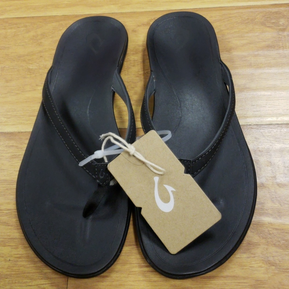 Olukai sandals